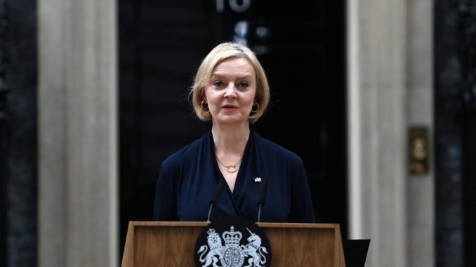 liz truss renuncia