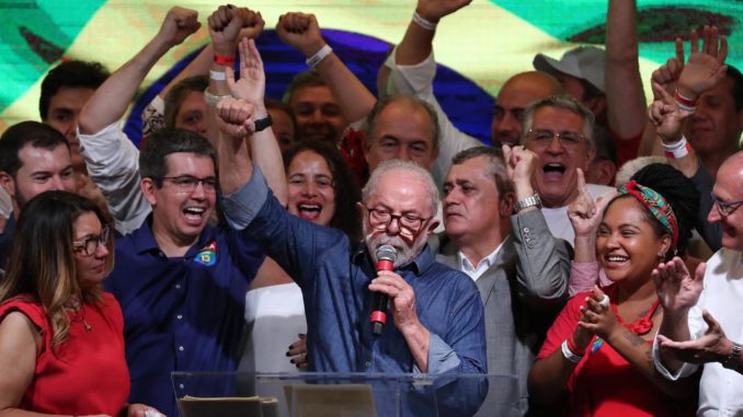lula aparece