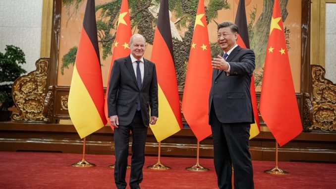 Canciller alemán visita China