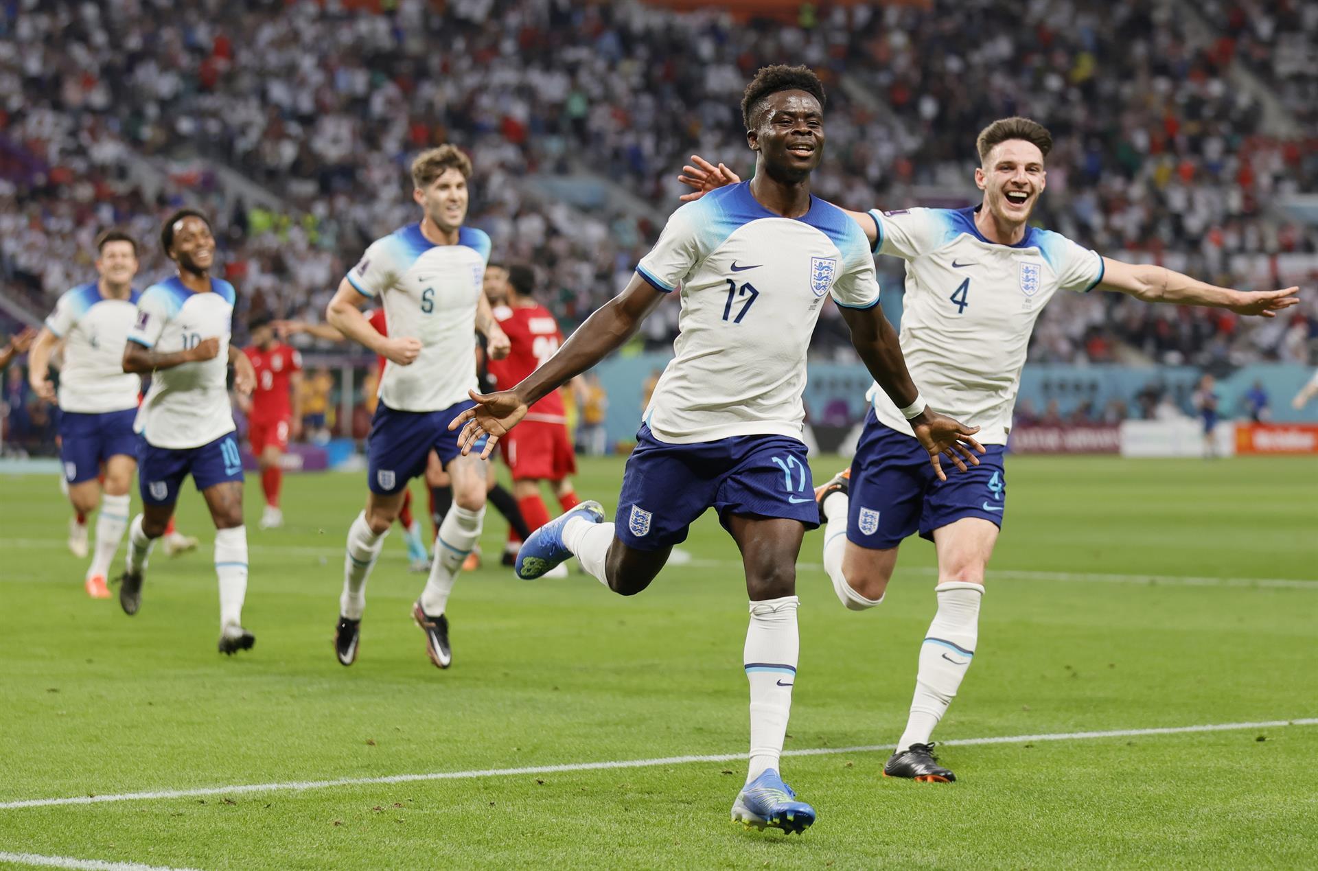 Segunda Camiseta Inglaterra Jugador Saka 2022