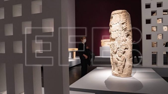 columna piedra maciza de Campeche MéXICO