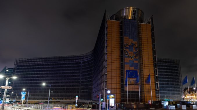 Parlamento Europeo a oscuras.