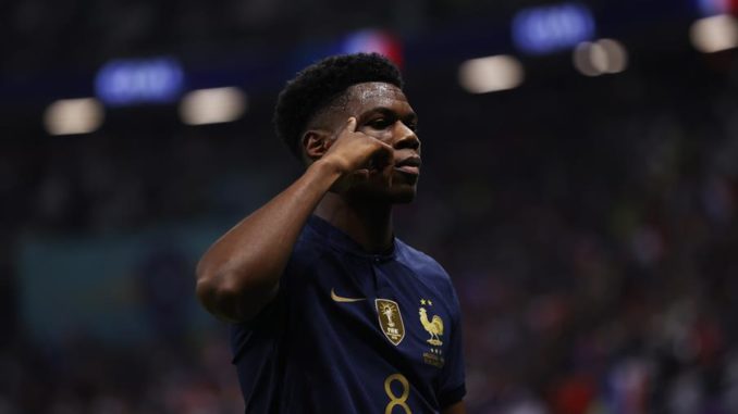 Al Khor (Qatar), 10/12/2022.- Aurelien Tchouameni of France celebrates scoring the 0-1 goal during the FIFA World Cup 2022 quarter final soccer match between England and France at Al Bayt Stadium in Al Khor, Qatar, 10 December 2022. (Mundial de Fútbol, Francia, Catar) EFE/EPA/Rolex dela Pena