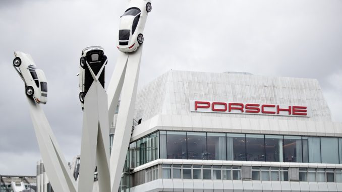 Sociedad matriz de VW completa compra de acciones de Porsche