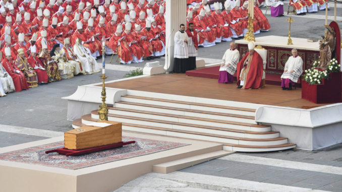 Funeral del papa Benedicto XVI