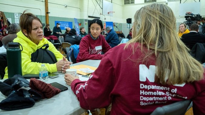 Nueva York sale a "censar" a los desamparados que duermen en las calles