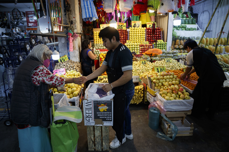 Latinoamérica en la incertidumbre tras ser golpeada por la inflación en 2022