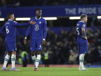 London (United Kingdom), 03/02/2023.- Players of Chelsea react after the English Premier League soccer match between Chelsea FC and Fulham FC in London, Britain, 03 February 2023. (Reino Unido, Londres) EFE/EPA/Isabel Infantes EDITORIAL USE ONLY. No use with unauthorized audio, video, data, fixture lists, club/league logos or 'live' services. Online in-match use limited to 120 images, no video emulation. No use in betting, games or single club/league/player publications