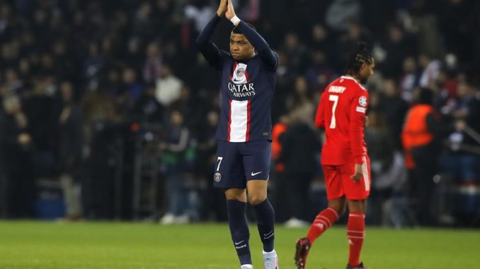 Paris (France), 14/02/2023.- Kylian Mbappe of PSG reacts after the UEFA Champions League Round of 16, 1st leg match between Paris Saint-Germain and Bayern Munich in Paris, France, 14 February 2023. (Liga de Campeones, Francia) EFE/EPA/TERESA SUAREZ