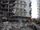 Diyarbakir (Turkey), 06/02/2023.- Emergency personnel search for victims at the site of a collapsed building after an earthquake in Diyarbakir, southeast of Turkey, 06 February 2023. According to the US Geological Service, an earthquake with a preliminary magnitude of 7.8 struck southern Turkey close to the Syrian border. The earthquake caused buildings to collapse and sent shockwaves over northwest Syria, Cyprus, and Lebanon. Hundreds of people have died and more than seven thousand have been injured in Turkey, according to AFAD, Turkish Disaster and Emergency Management Presidency. (Terremoto/sismo, Chipre, Líbano, Siria, Turquía, Estados Unidos) EFE/EPA/REFIK TEKIN EPA-EFE/REFIK TEKIN