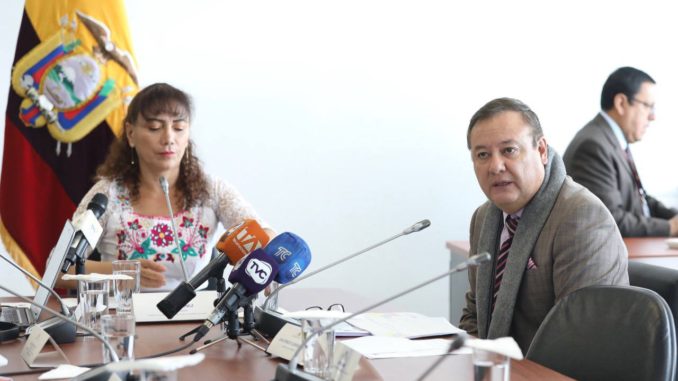 Juan-Zapata-ministro-del-Interior-en-la-Asamblea.