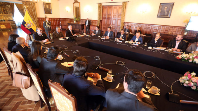 lasso gabinete