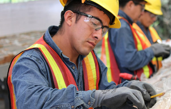 noticia-foto-1382-ecuador-alcanzo-el-nivel-de-exportacion-minera-mensual-mas-alto-en-su-historia-en-enero-de-2022-con-usd-27185-millones