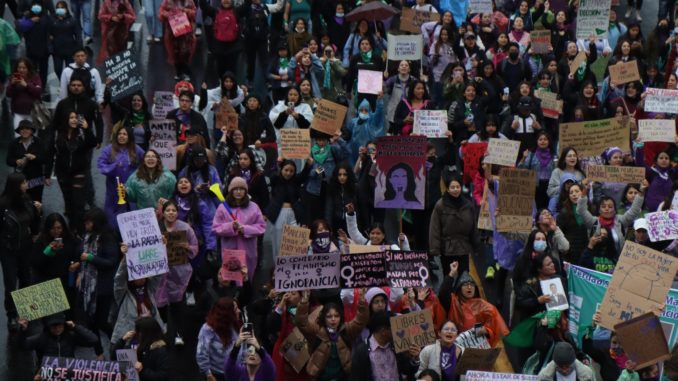 MARCHA-FEMINISTA
