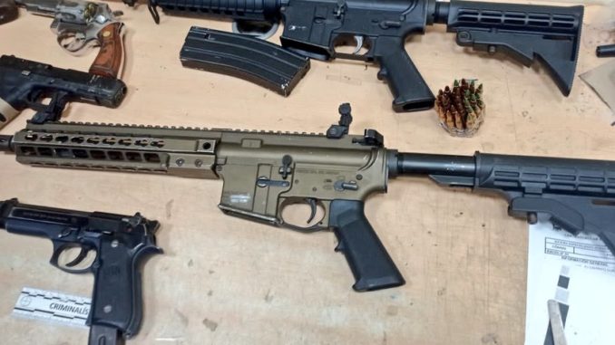 Armas