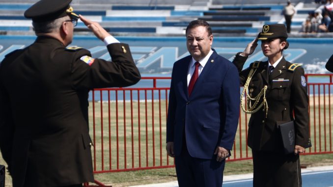 GYE-CEREMONIA GRADUACION POLICIAS