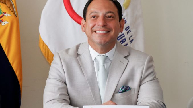 FOtUDRuXICIlcxS