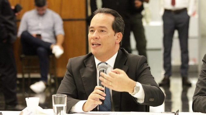cucalon-economia-ecuador-ley-urgente