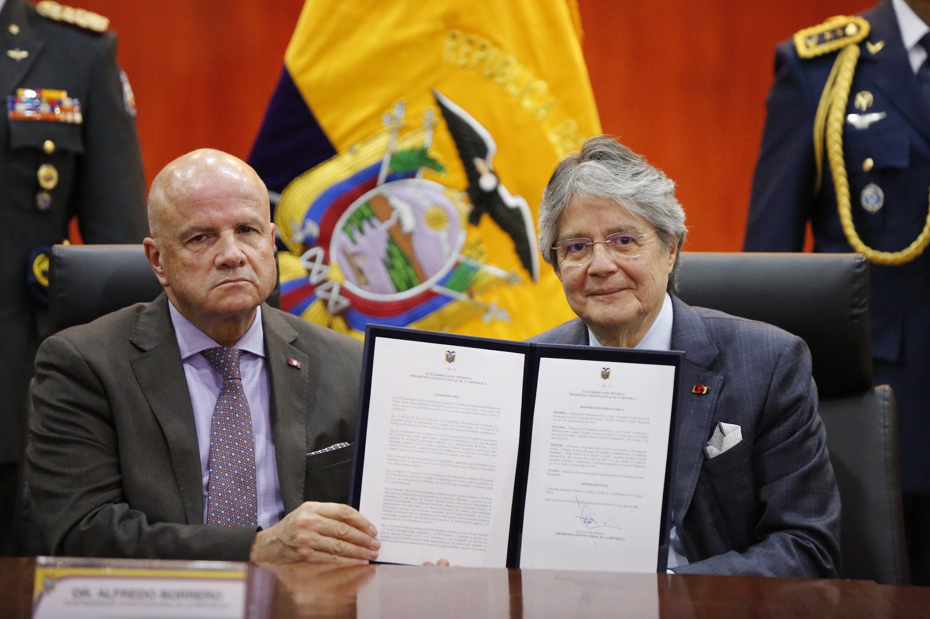 Lasso emite el reglamento para el uso legítimo de la fuerza | La ...