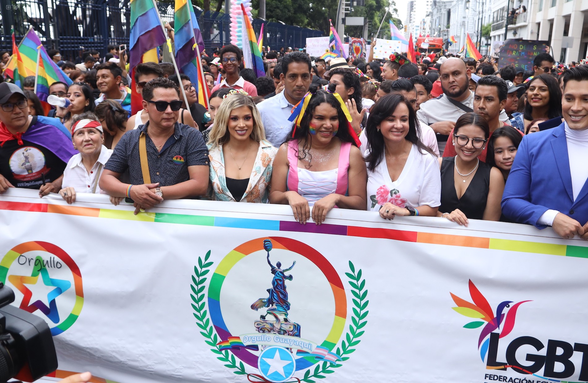 GYE-DESFILE ORGULLO