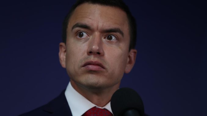 Debate presidencial 2023 en Ecuador