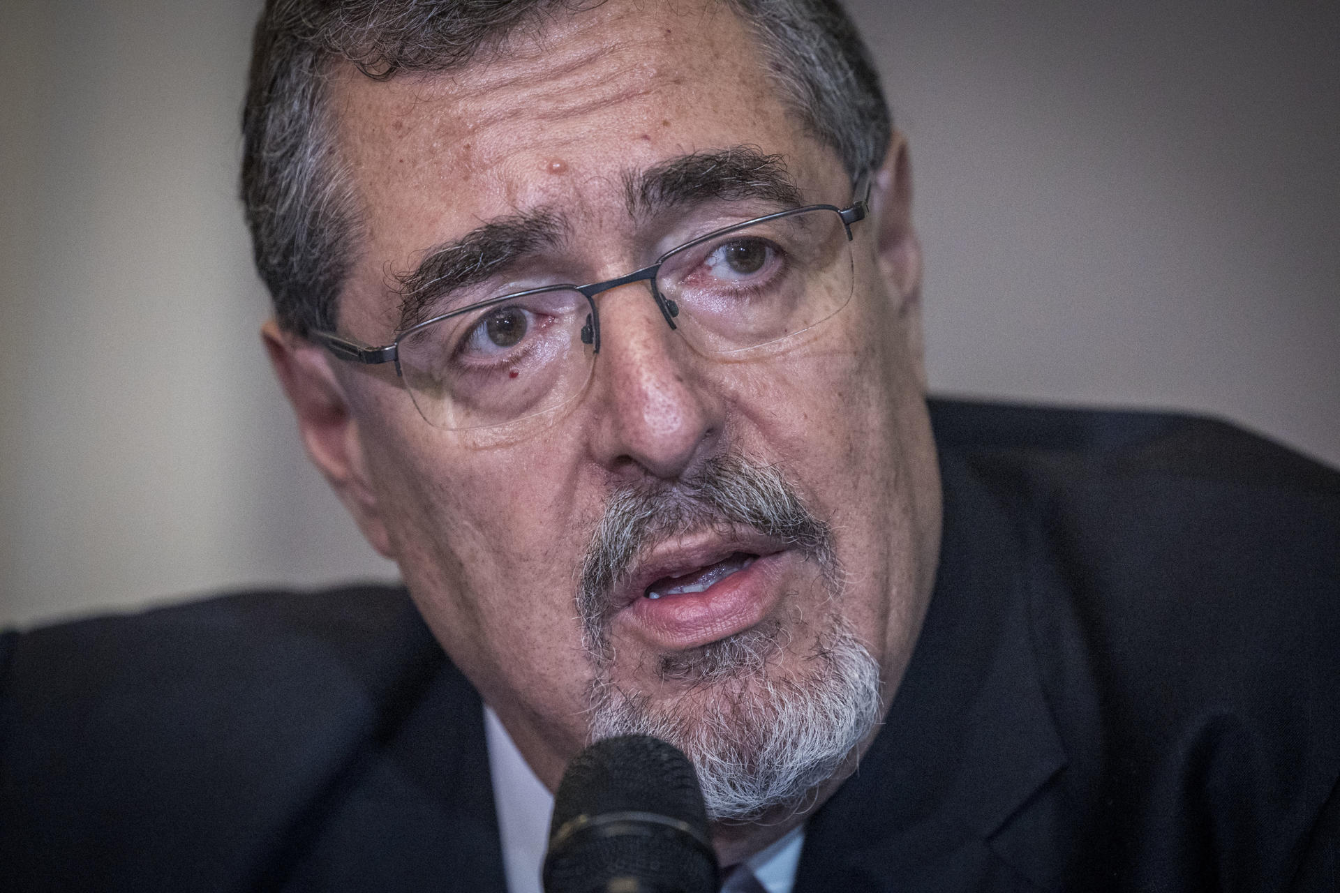 El presidente de Guatemala busca fortalecer cooperación con Costa Rica y Honduras