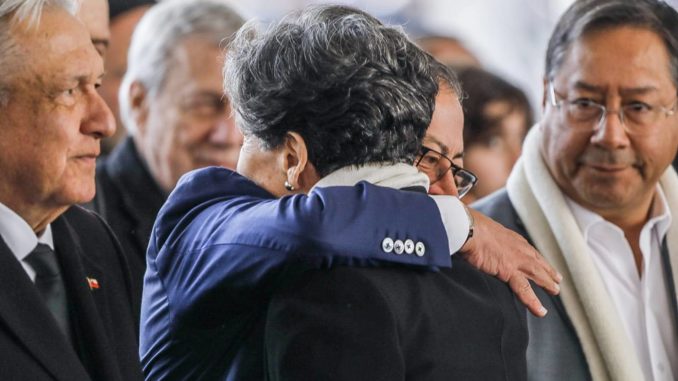petro-con-isabel-allende-bussi