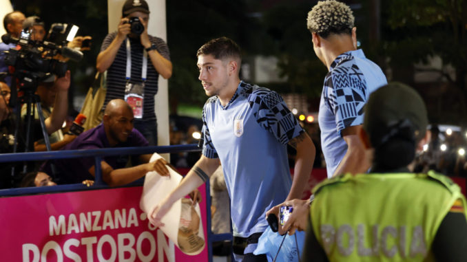 Uruguay se prepara para enfrentarse a la selección colombiana de fútbol en Barranquilla