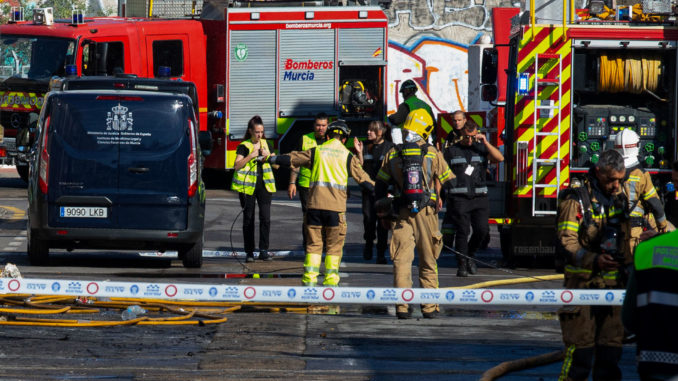 Siete fallecidos y cuatro intoxicados en el incendio de una discoteca en Murcia