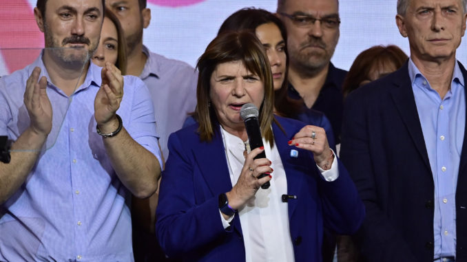 Massa gana la primera vuelta de los comicios y disputará el balotaje con Milei