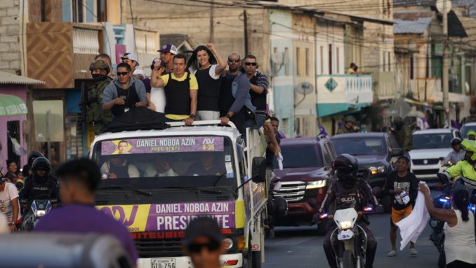 STA ELENA-CARAVANA NOBOA