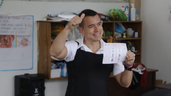 ELECCIONES - VOTO NOBOA