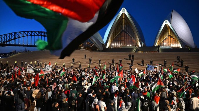 Free Palestine rally in Sydney