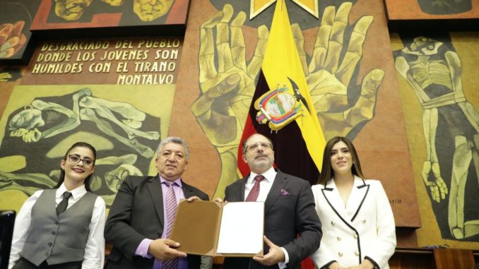 Eckenner Recalde.