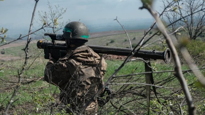 Anti-aircraft missile division and artillery of the 57th Brigade near Bakhmut