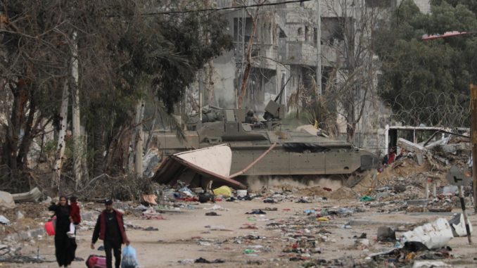 Palestinians crossing from the northern to the southern Gaza Strip
