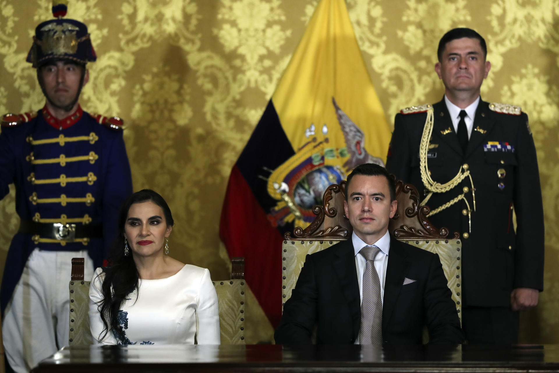Noboa despoja a la vicepresidenta de despacho y presupuesto