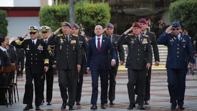 defensa alto mando