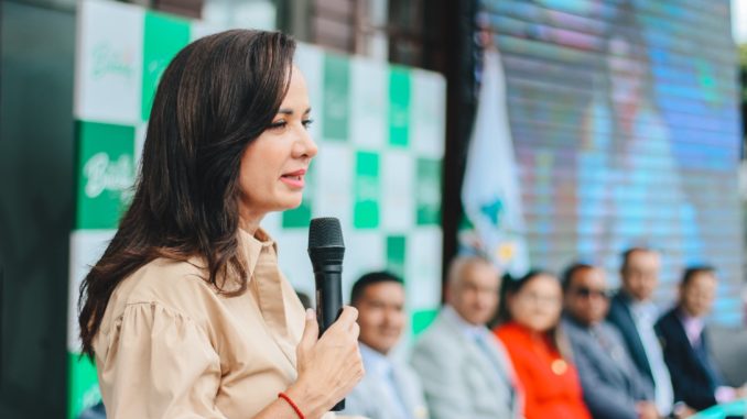 marcela aguiñaga