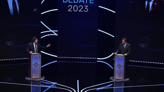 Los candidatos presidenciales argentinos llegaron al lugar del ˙ltimo debate de 2023