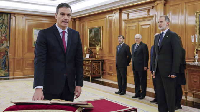 Sánchez promete su cargo de presidente ante el rey y la Constitución