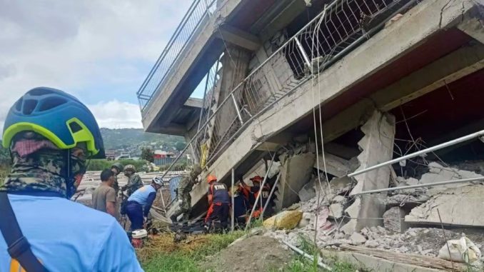 Filipinas suele ser sacudido por sismos debido a su ubicación en el "Anillo de Fuego". | Foto: Twitter @txtimbeta Filipinas suele ser sacudido por sismos debido a su ubicación en el "Anillo de Fuego". | Foto: Twitter @txtimbeta