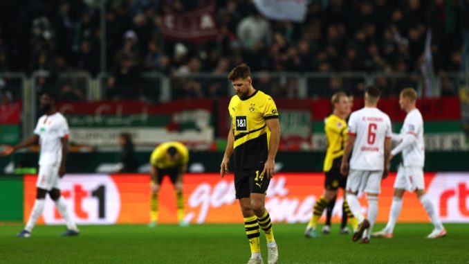 Bundesliga - FC Augsburg vs. Borussia Dortmund
