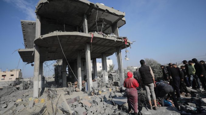 Israeli operation in Khan Younis refugee camp
