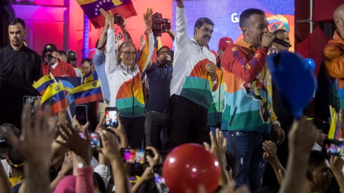 Maduro anuncia nueva etapa "poderosa" en la disputa territorial con Guyana tras referendo