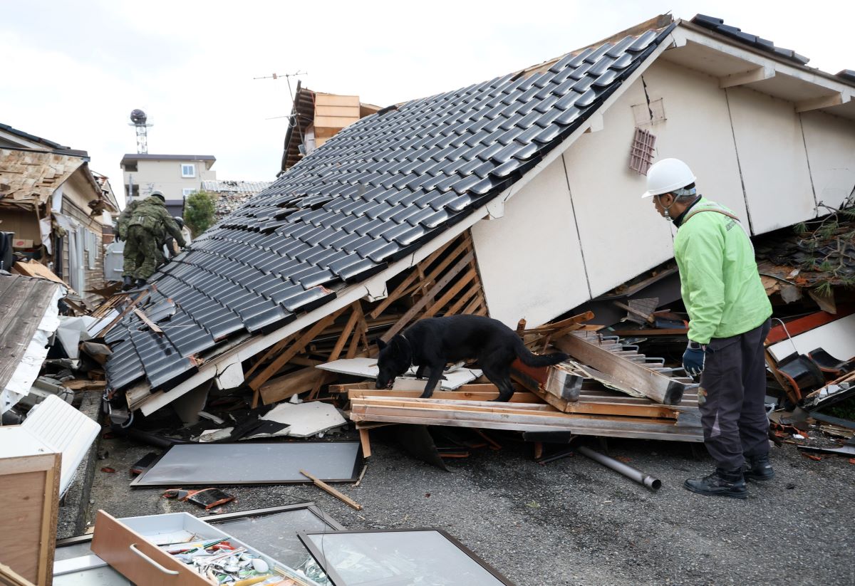Tras el terremoto de magnitud 6.6 en Japón, una central nuclear cercana al epicentro experimentó fallos