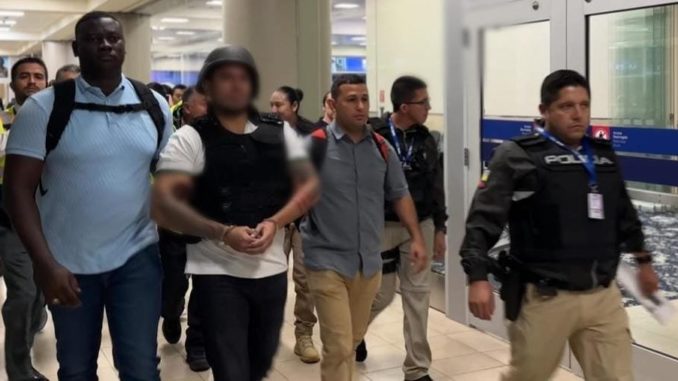 daniel sa Daniel Salcedo llega a Ecuador.