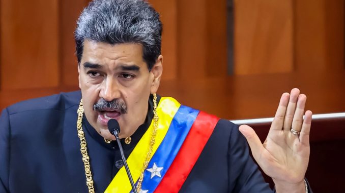 - El presidente de Venezuela Nicolás Maduro pronuncia un discurso hoy, al inicio del año judicial en la sede del Tribunal Supremo de Justicia (TSJ) en Caracas (Venezuela).