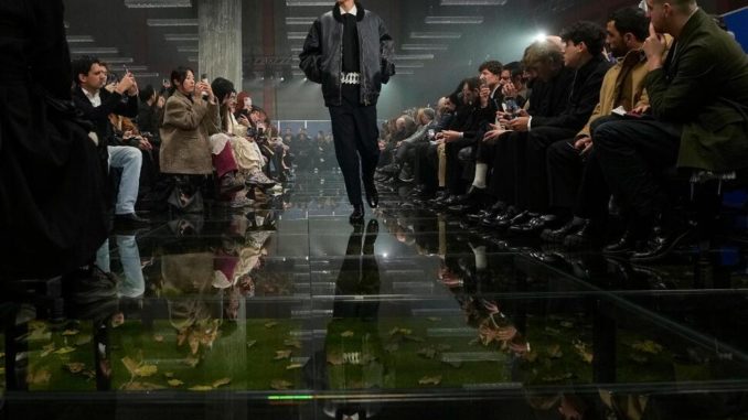 milan-prada-gorra