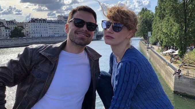 FIWXFBTX0AI0TZH Sebastian Stan.